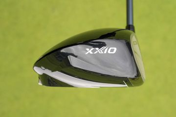 岡本綾子が飛距離性能を賞賛！「ミズノ JPX 825」シリーズ登場