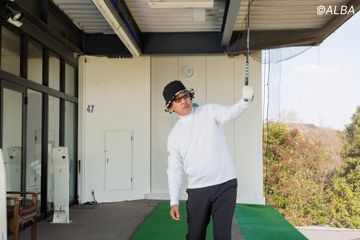 令和でも参考になるジャンボ尾崎の飛ばしテク！ 左手で“押し込む”動き