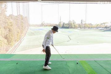 令和でも参考になるジャンボ尾崎の飛ばしテク！ 左手で“押し込む”動き