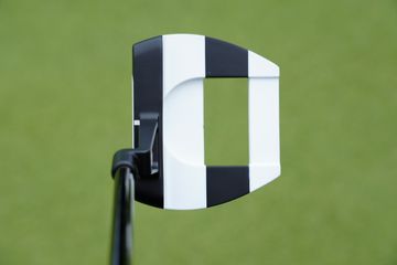 オデッセイが大量の新作パターをツアー供給！ 穴井詩「△ネックはミス