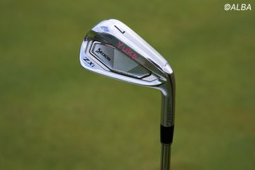2025年に1番売れたアイアンは『スリクソン ZXi5』だが、あのメーカーが