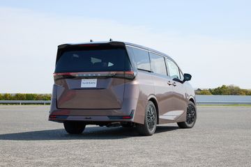 アルファードの牙城を崩せるか⁉ 新型エルグランドが“ゴルファーズカー アルファードの牙城を崩せるか⁉ 新型エルグランドが“ゴルファーズカー