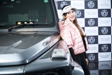 臼井麗香がウェアのこだわりについて語った(撮影・近澤幸司)