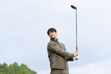 動きやすく保温性に優れたトミーアーマー『ムーブアップ フルジップ