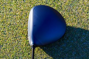 アスリート顔なのに、やさしく真っすぐ飛ばせる！ コブラの『10K