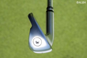 1mが9割以上入る】パターが縦ミーリングで進化。ヨネックス