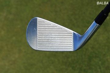 岩井姉妹はどちらも6番アイアン2本入り！ 使用モデルも一緒だが