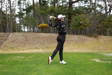 セキ・ユウティンのドライバースイング