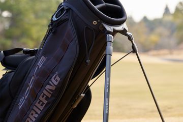 【アッキー】コブラ×ブリーフィングCR-4コラボ・ゴルフバッグ ほぼ新品 コブラ×ブリーフィング CR-4 COLLABORATION CADDIE BAG＜CR-4