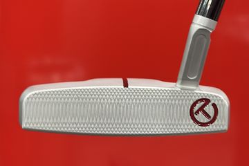 キャメロン・ヤングが嬉しい初V！『Pro V1x』のプロトタイプを投入して