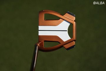 西郷真央、河本結らが今季使用していたオデッセイの古いパターとは