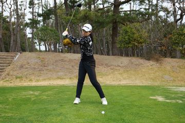 セキ・ユウティンのドライバースイング