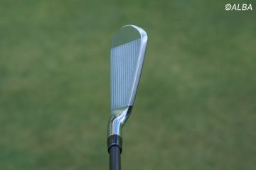 中古アイアンの人気1位は都玲華が愛用する『スリクソン ZX5 Mk