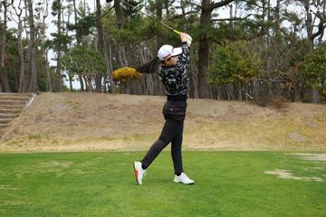 セキ・ユウティンのドライバースイング