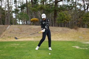 セキ・ユウティンのドライバースイング