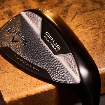 これは目を引く！キャロウェイの限定モデル『OPUS PLATINUM HAMMERED