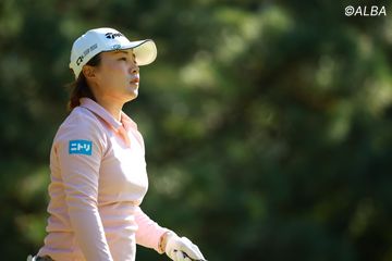 岡本綾子が飛距離性能を賞賛！「ミズノ JPX 825」シリーズ登場