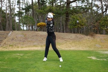 セキ・ユウティンのドライバースイング