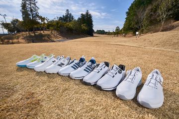 さらに滑らず快適に進化！ 最新『スパイクレスシューズ』の実力