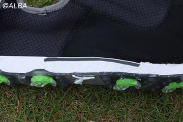 PUMA レザー天然皮革ゴルフシューズ　デシャンボー共同開発 デシャンボーと共同開発した‟飛ばしの最強シューズ”が誕生