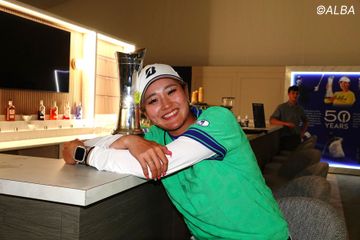 渋野日向子と大里桃子の親友コンビは同組ならず 最終日の実現へともに