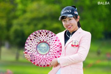 渋野日向子&古江彩佳　直筆サイン　2025富士通レディース 応援ボード 大会3勝の古江彩佳、渋野日向子、西村優菜ら出場 富士通レディース
