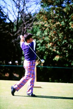 写真] 30年前から掌屈&シャットフェースで飛ばしてた!? ツアー32勝