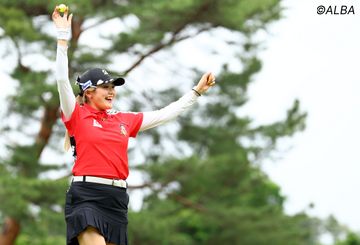 佐久間朱莉が師匠ジャンボとの祝勝会で開けたシャンパンの“秘密” 同門