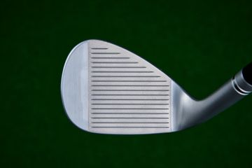 どこからでも寄せワンを獲る！ ウェッジはやさしく激スピンがイイ
