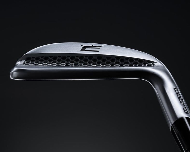 伝統的なブレード形状なのに高い寛容性！コブラ『3D PRINTED