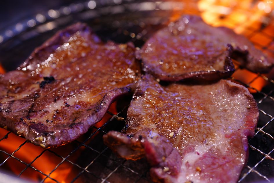 ゴルフ焼肉 焼きの腕も一流 肉姫が明かすプロゴルファー御用達の焼肉店 | EVEN