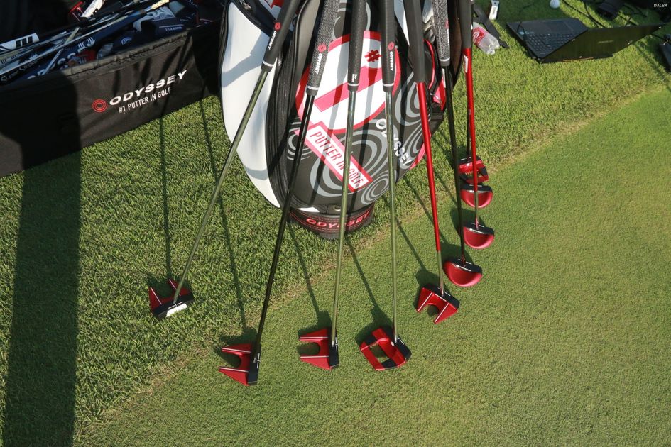 石川遼、今平周吾も興味津々のオデッセイ新作“レッドパター