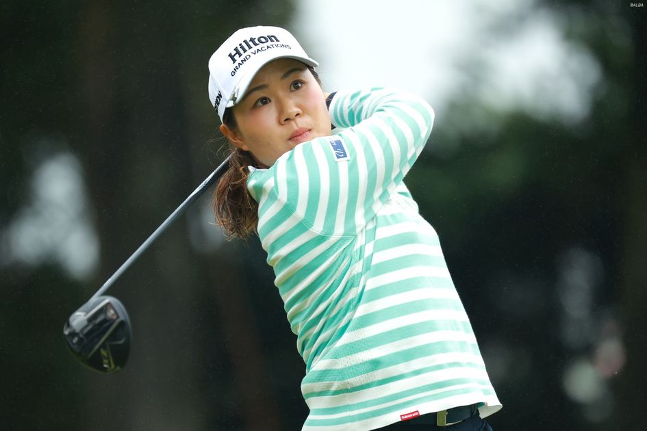 畑岡奈紗が元メジャーリーガーの上原浩治とラウンド 投球ばりのボール