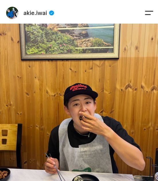 岩井明愛・千怜姉妹が通算23勝・15勝のレジェンド2人と豪快焼肉
