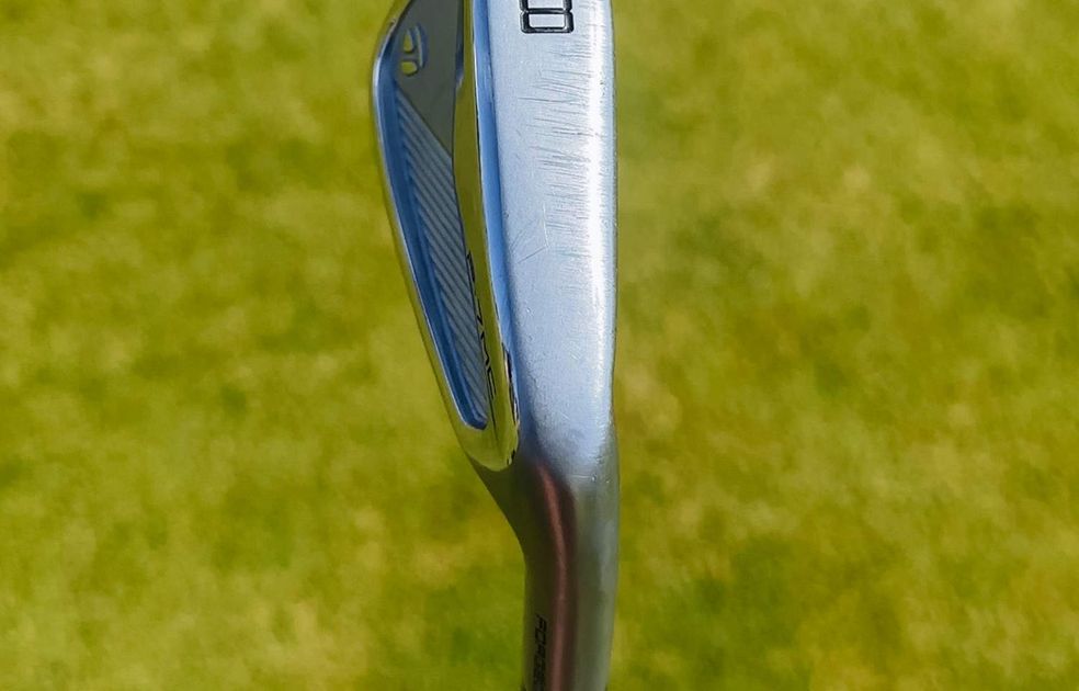 コリン・モリカワ、“全英OP対策”のアイアン2機種を「カート道で試打