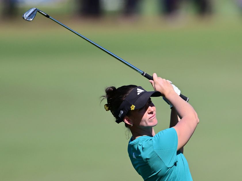 バカラ フィギュリン ゴルフ スイング ゴルファー バカラ フィギュリン ○ セントアンドリュース ゴルフ スイング A 金属