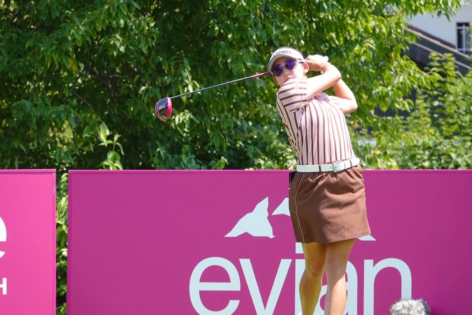 EPOCH2022 JLPGA 女子ゴルフ ホログラフィカ 42枚 岩井千怜 他 EPOCH2022 JLPGA 女子ゴルフ ホログラフィカ 42枚 岩井千怜 他