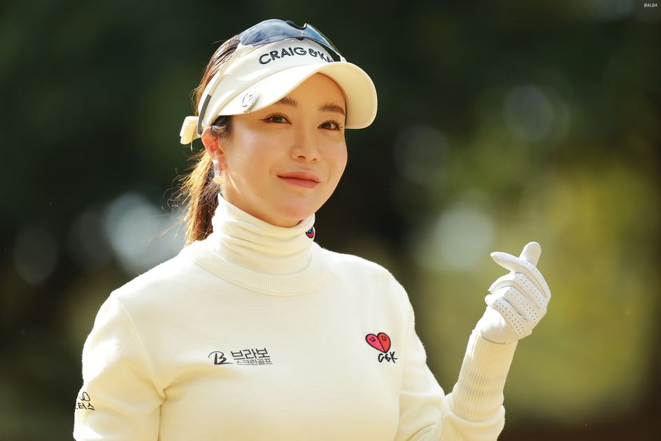 セール中…アン・シネ直筆サイン入り超大型写真…韓国女子プロゴルファー アン・シネ直筆サイン入り2Lサイズ写真…韓国女子プロゴルファー