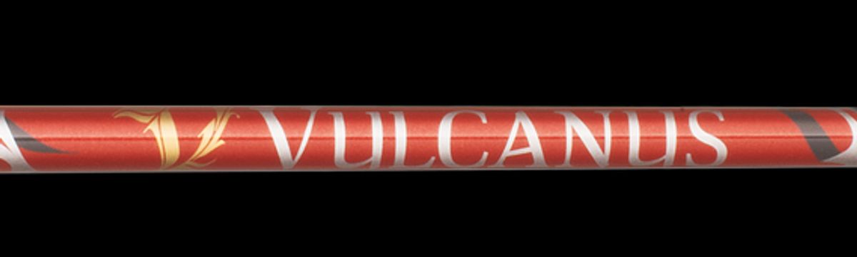 どんなスイングでも いい方向へ補正してくれるシャフト VULCANUS