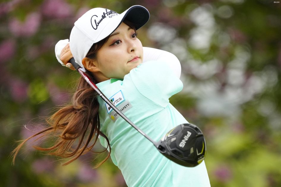 28歳・加藤沙弥が首位で最終日へ 寺西飛香留は23位 渋野日向子の妹・暉