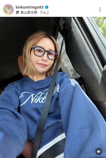 変顔、後ろから抱き着き、視線そらし……金田久美子が未公開写真を大放出