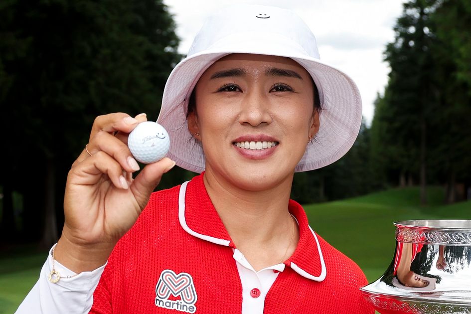 エイミーゴルフ ワンピース 新品未使用タグ付き！2025年12月】エイミー