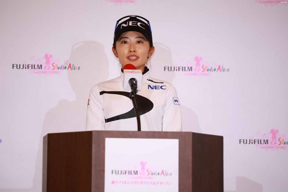 安田祐香 初優勝・2勝目記念ゴルフマーカー 2点セット 安田祐香 初優勝・2勝目記念ゴルフマーカー 2点セット マーカー
