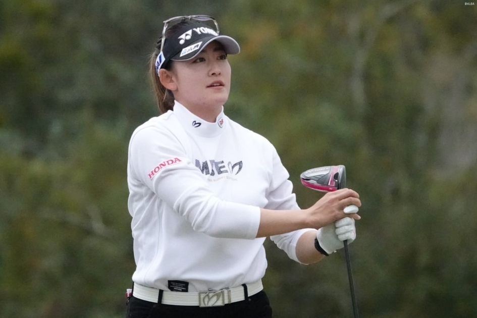 プロゴルファー山下美夢有.岩井明愛.岩井千怜.神谷そら他　直筆サイン色紙 プロゴルファー山下美夢有.岩井明愛.岩井千怜.神谷そら他 直筆