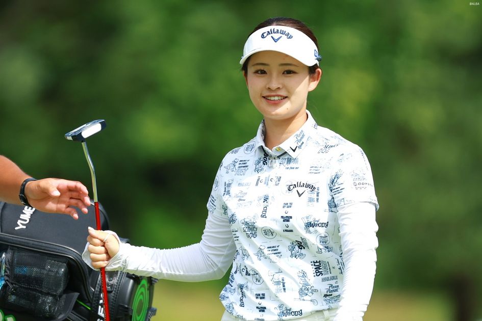 めっちゃカッコよかった～」 政田夢乃がHONDA NSXの運転席で笑顔