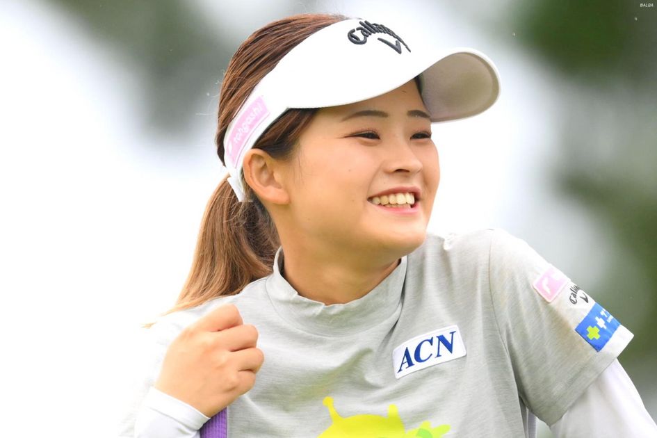 政田夢乃の可愛い後ろ姿の写真に、ファンは「もぅ～最強かよ！」と