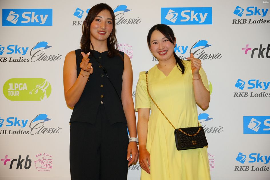 28歳・脇元華が涙のツアー初優勝 女王争いは次週へ持ち越し - ゴルフ