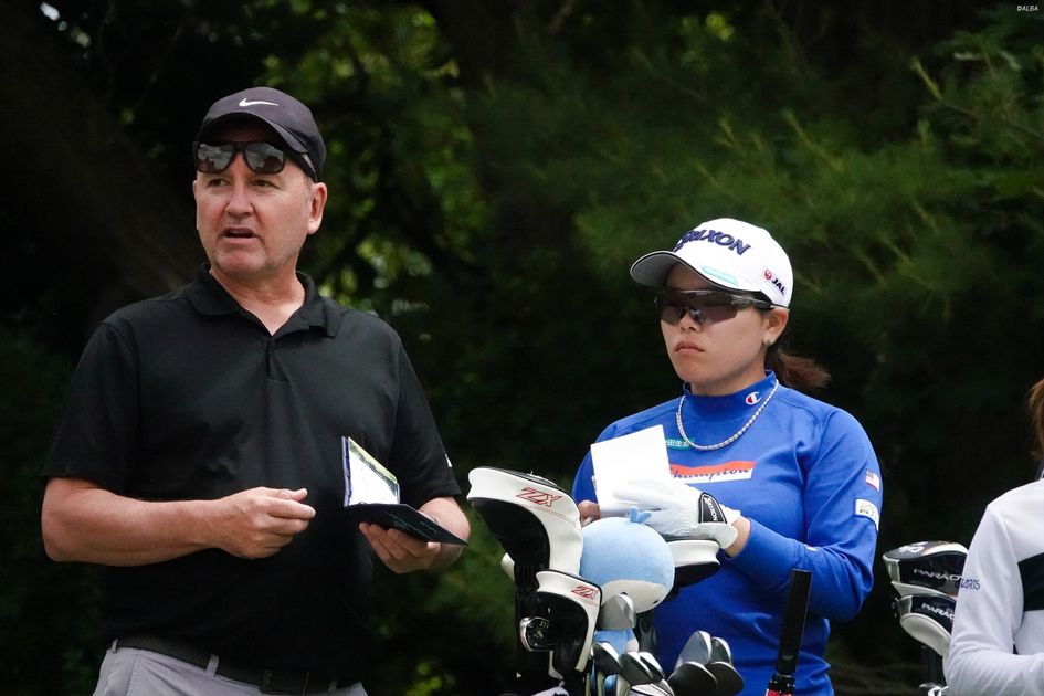 激レア 宮里藍 レディース ブリヂストン TOURB キャディバッグCBG051