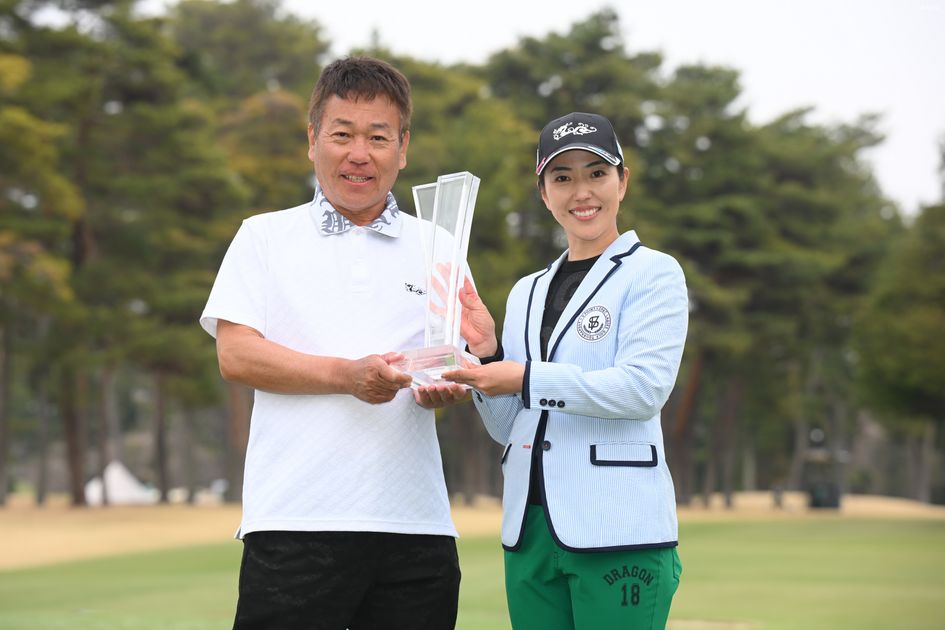笠りつ子が親子二人三脚でつかんだ5年ぶり涙の勝利 “エースキャディ”の