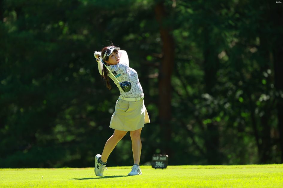 海羽※自己紹介参照☆イニシャルＩ【グラデーション】18点 池羽陽向が参戦 植竹希望の妹・愛海、欧州下部ツアー優勝者も出場